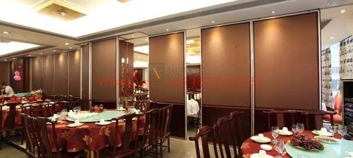 Ultime soluzioni aziendali su Scegliere il giusto muro mobile per il vostro spazio