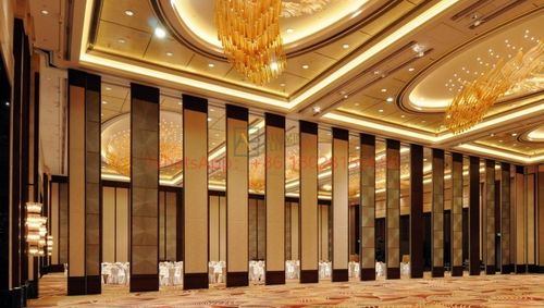 Ultime soluzioni aziendali su Un'esperienza migliore: come i muri mobili migliorano lo spazio per le persone