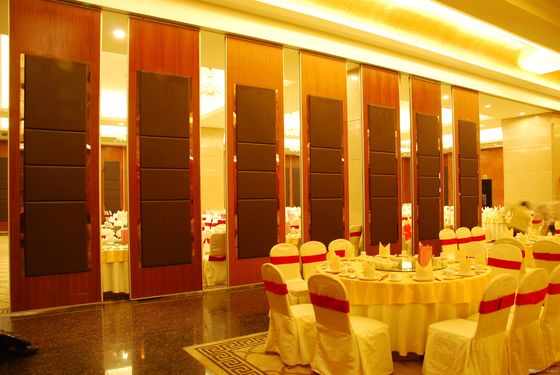 Sala da banchetti Pareti divisorie mobili Pareti divisorie ignifughe e insonorizzanti