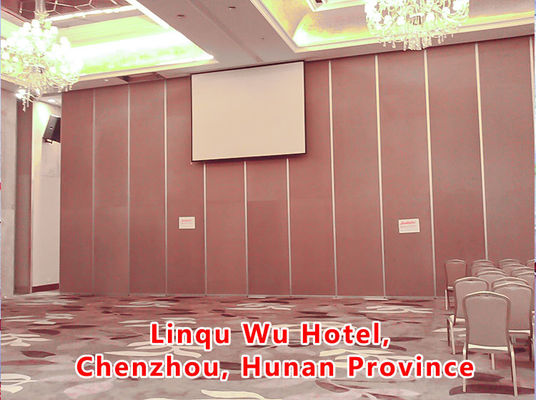 Un buon prezzo. Acoustic Movable Partition Wall with STC Rating 42-56dB and 6061-T6 Aluminum Frame in linea