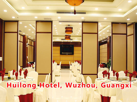 Un buon prezzo. Commercial Movable Partition Wall with 6061-T6 Profile and Q235 Steel Frame for Eco-Friendly Space Division in linea