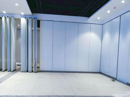 Un buon prezzo. Sliding Single Glazed Office Glass Partition Wall with Concealed Connections and Transparent Coloured Glass in linea