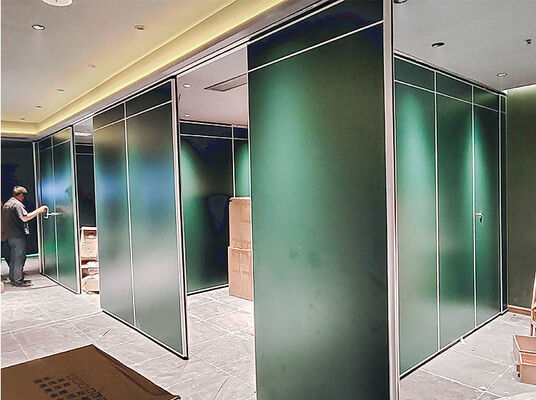 Un buon prezzo. Soundproofing Movable Partition Wall with Customizable Dimensions and Aluminium-Steel Construction for Conference Rooms in linea